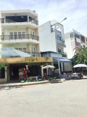 Bán nhà 3 lầu góc 2 mặt tiền cực đẹp ngay chợ Phú Thuận - quận 7 - LH: 0902.804.966 12699468