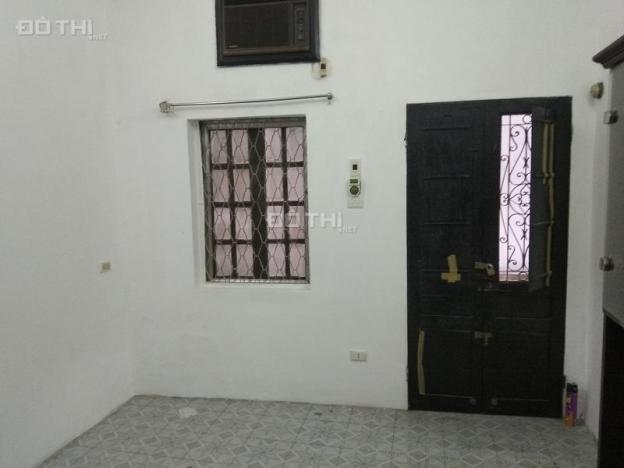 Cho thuê nhà riêng phố Tôn Đức Thắng có 2 điều hòa, 1 phòng ngủ, 5tr/tháng. LH: 0935887117 12702368