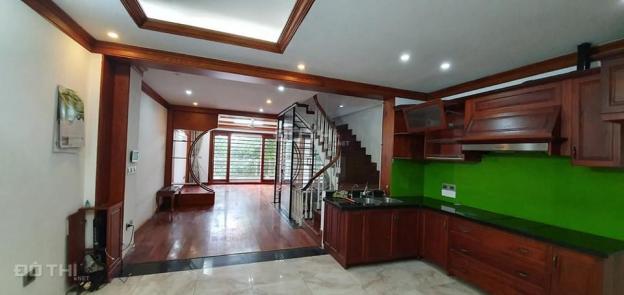 Bán nhà LK Làng Việt Kiều Châu Âu, view hồ, 70m2 * 6T, NT nhập khẩu và gỗ Đinh Hương, 12 tỷ có TL 12710027