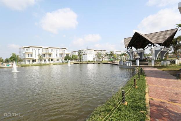 Cần bán gấp nhà phố Melosa Khang Điền, DT 6x18m, giá 6.5 tỷ, đã có sổ hồng riêng, LH 0919060064 An 12711217