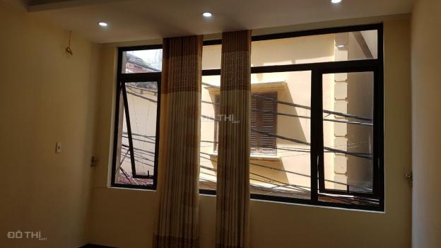 Nhà đẹp 80m2*3T, Tôn Đức Thắng, ô tô đỗ cửa, giá 5 tỷ. LH 0988904900 12711642