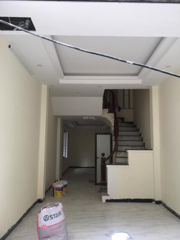 Bán nhà ngõ 168 Kim Giang, DTXD 40m2, 5 tầng, ô tô đỗ cách nhà 20m, kinh doanh tốt 12716554