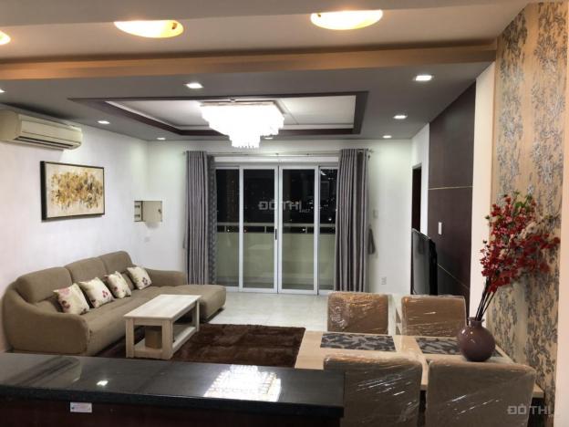 Cho thuê căn hộ chung cư tại dự án Hùng Vương Plaza, Quận 5, Hồ Chí Minh, DT 121m2, giá 21 tr/th 12716634