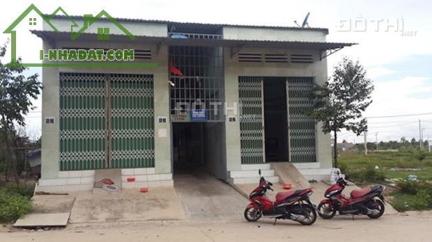 Bán dãy trọ 16 phòng - 2 ki ốt, 250m2, giá 2 tỷ, gần KCN Hải Sơn, Tân Đô, LH 0906617463 12728288