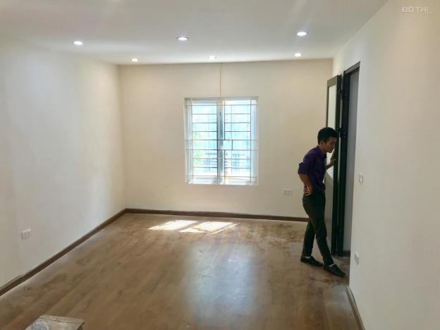 Chính chủ cần bán CH Trung Tự, Đống Đa 50m2, căn góc đầu hồi. Mới đẹp, ở luôn 1.75 tỷ (ảnh thật) 12737826