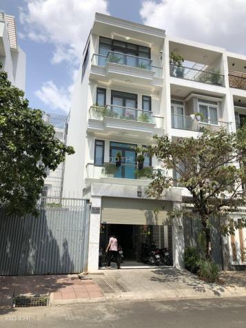 Cần bán gấp nhà mới khu tái định cư Him Lam, DT 4.5 x 16.5m, giá 11.5 tỷ. LH: 0938294525 12739658
