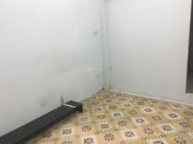 Cho thuê nhà riêng phố đội cấn 2,5 tầng x 2PN có điều hòa, nóng lạnh, giá 7 tr/th, LH: 0902065699 12744228