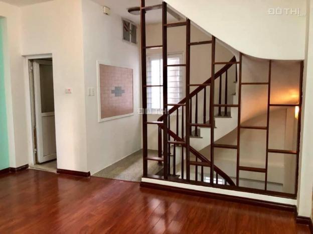 Bán nhà Nguyễn Khang DT 40m2, 5 tầng, giá kịch sàn 2.5 tỷ Đẹp, ở ngay, tặng nội thất 12750121