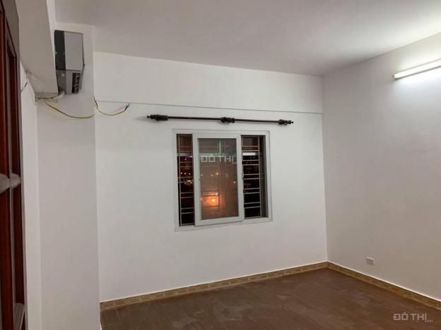 Bán gấp chung cư CT1 Mỹ Đình 2, giá rẻ, 108m2, 3 phòng ngủ 12735602