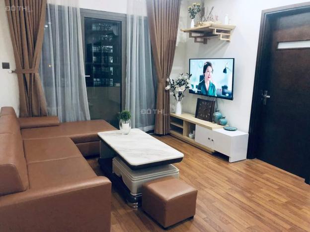 Cho thuê căn hộ chung cư Home City Trung Kính 2 phòng ngủ đồ cơ bản giá tốt 12756540