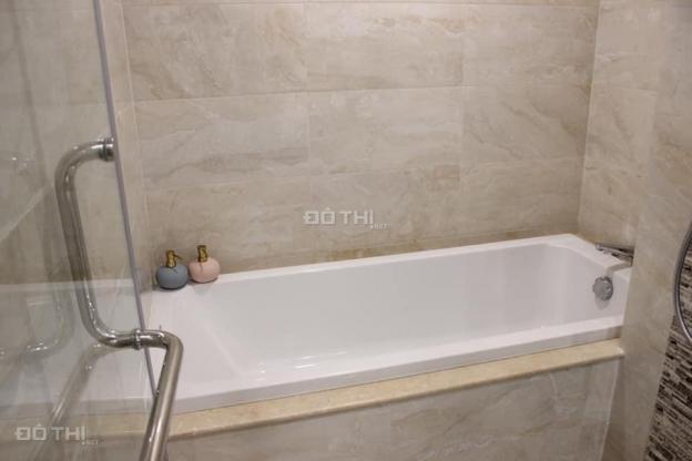 Cho thuê căn hộ tầng 30, tòa Aqua 3, Vinhomes Golden River, số 2, đường Tôn Đức Thắng, Q. 1 12762454