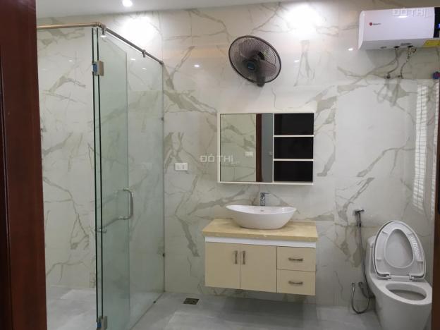 Bán nhà 5 tầng mới xây 35 m2 Hoàng Hoa Thám, Ngọc Hà, Ba Đình gần Lăng Bác 3,7 tỷ 12765274