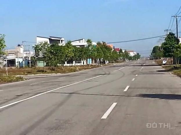 Sang gấp 300m2 đất đô thị gần QL 13, dân cư đông sát chợ tiện ở, KD buôn bán, xây trọ, 0969.739.583 12769124