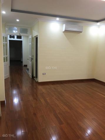 Bán nhà ngõ 175 Lạc Long Quân, DT 35 m2 x 5T mới tinh, ô tô cách 5m, giá 3,6 tỷ 12770353