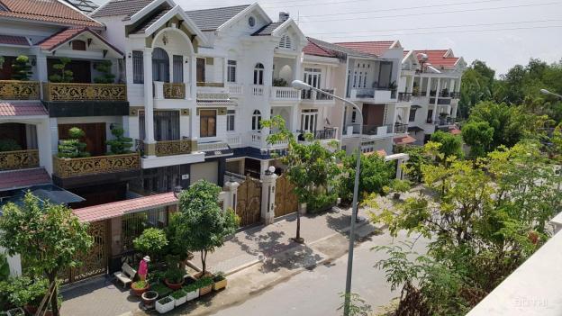 Chính chủ bán biệt thự KDC Savimex, cạnh chợ Phú Thuận, Quận 7 12785177