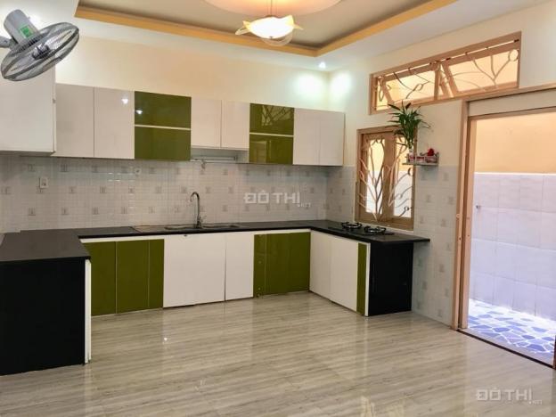 Bán nhà nở hậu Quận 11, Lý Thường Kiệt, 3 tầng, ô tô, 40m2 12809933