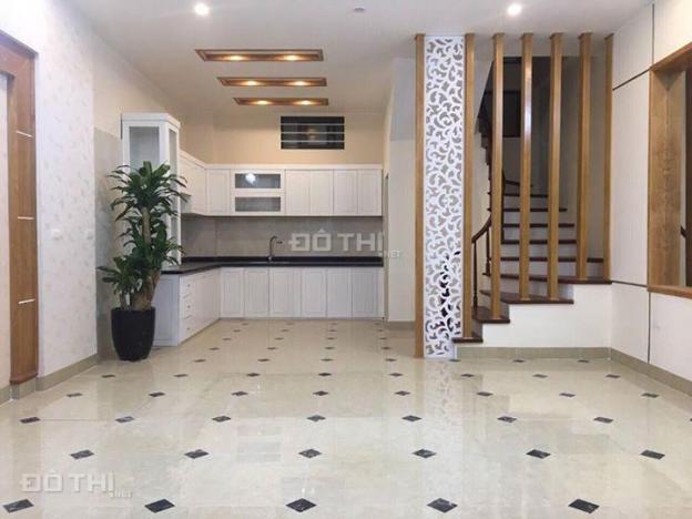 Nhà xây mới gần sân bóng Yên Xá, 2,15 tỷ, 35m2, 4 tầng. Gần trường chợ, ngõ thông thoáng 0337877889 12813880