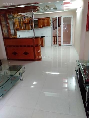 Cho thuê nhà riêng 4 tầng Thạch Bàn, Long Biên, 70m2/sàn, giá: 8 triệu/tháng. LH: 0984.373.362 12817048