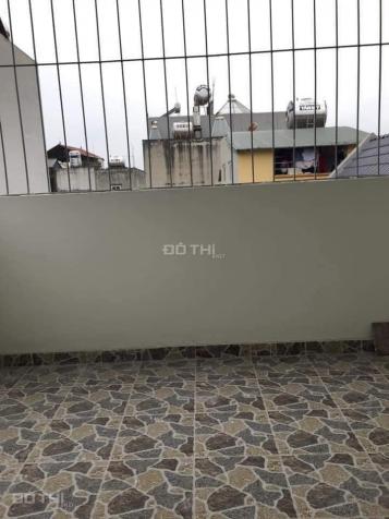 Bán nhà phố Tả Thanh Oai - Cầu Tó, giá 1.35 tỷ (33m2-5T-4PN), ô tô cách nhà 40m. LH 0984776893 12823911