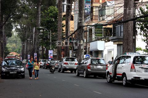 Cho thuê nhà nguyên căn MT Điện Biên Phủ, Q.1, DT 7x15m, 4 lầu, giá 105 triệu/tháng 12831913