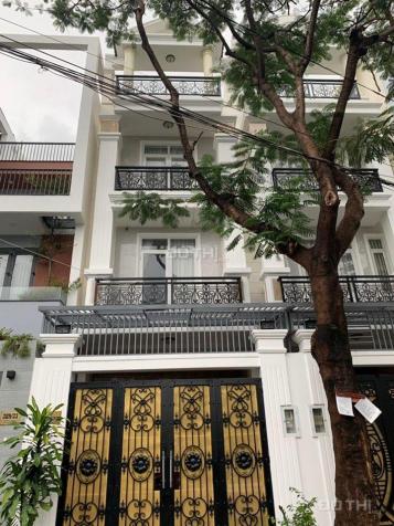 Gia đình tôi định cư qua Mỹ nên cần bán căn nhà 3 lầu nằm ngay đường 10, Phạm Văn Đồng. Giá tốt 12839384