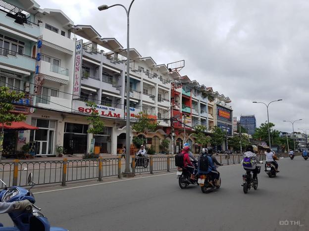 Cho thuê nhà MT đường Nguyễn Cư Trinh, Quận 1, DT 6.5x14m, 3 tầng, giá 110 triệu/tháng 12842325