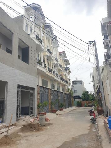 Bán nhà 3 lầu, ô tô để trong nhà p. Hiệp Bình Chánh, Thủ Đức, Hồ Chí Minh, DT 68m2, giá 6 tỷ 12843775