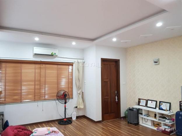 Cần bán gấp căn nhà nằm trong khu vực Chùa Láng, giá 4.1 tỷ. LH 0365087780 12850734