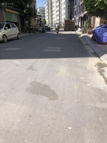 Bán đất mặt đường ở phố Việt Hưng - kinh doanh tốt - Giá bán chỉ 2,7 tỷ - sổ đỏ chính chủ 12851177