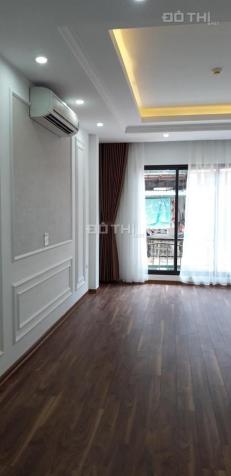 Bán căn hộ chung cư Mạc Thái Tổ, Yên Hòa, Cầu Giấy. DT 130m2, full nội thất đẹp, giá 28 tr/m2 12859777