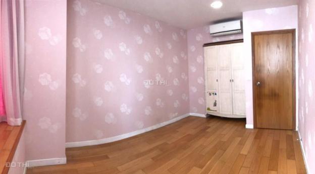 Chính chủ cần bán duplex V5 Sunrise City, đường Nguyễn Hữu Thọ, Q. 7: 220 m2 duplex, 4 phòng ngủ 12866181