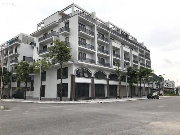 Bán căn góc nhà liền kề 5,5 tầng mặt đường trường Quốc tế, khu đô thị Monbay Hạ Long, Quảng Ninh 12872599