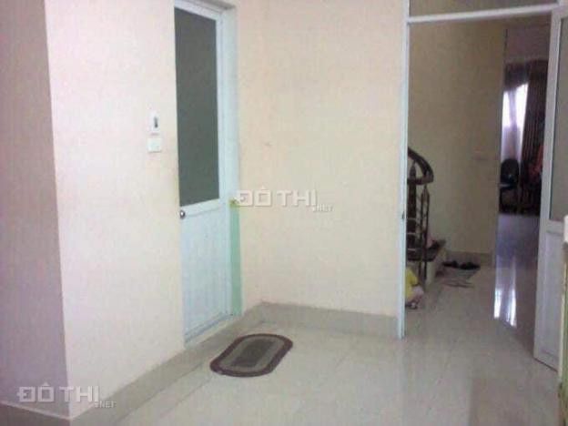 Cho thuê nhà riêng phố Bắc Cầu, Ngọc Thụy, DT: 60m2, giá: 6 tr/tháng 12873445