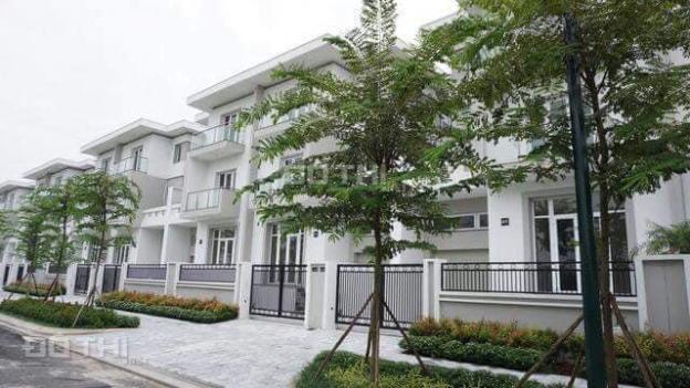 Cần chuyển vào Sài Gòn nên bán gấp biệt thự Ciputra, giá 25.7 tỷ (có VAT), liên hệ 0988 894 889 12876352