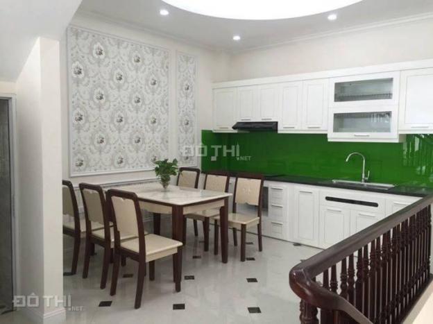 CC cần bán nhà 5T * 50m2, đường rộng 17m, kinh doanh tốt tại KĐT Xa La. Giá 5,6 tỷ, 0898982846 12878783