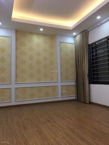 Cho thuê nhà ngõ 36 Miếu Đầm, Đỗ Đức Dục, Mễ Trì, Nam Từ Liêm, DT 40m2 x 5T, 15 triệu/tháng 12884929