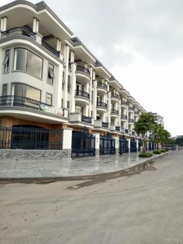 Bán nhà riêng tại dự án Vạn Phúc Riverside City, Thủ Đức, Hồ Chí Minh, DT 147m2, giá 15.6 tỷ 12892466