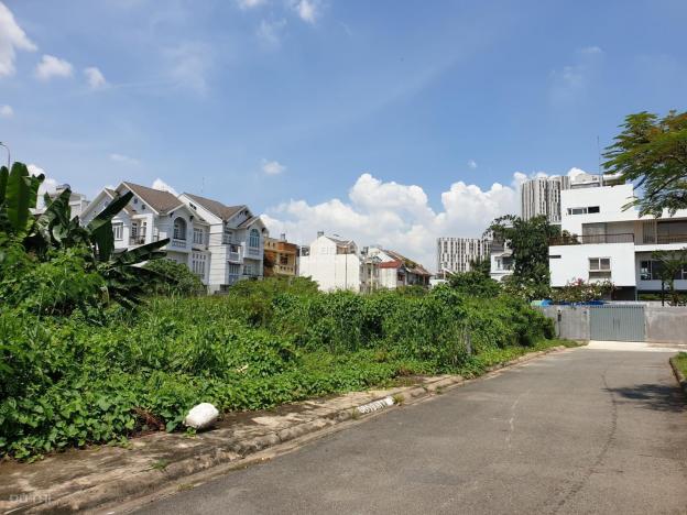 Bán đất biệt thự trống mặt tiền đường Thân Văn Nhiếp, KDC Sông Giồng, giá 32.3 tỷ 12898396