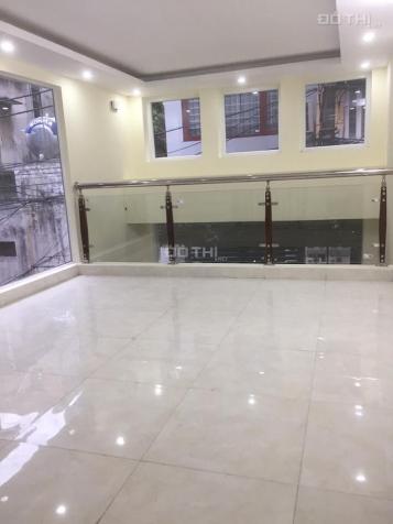 Bán nhà phố Chính Kinh, Nguyễn Trãi, 33m2, 5 tầng xây mới, giá 3.3 tỷ, 20m ra mặt phố, 0972638668 12728550