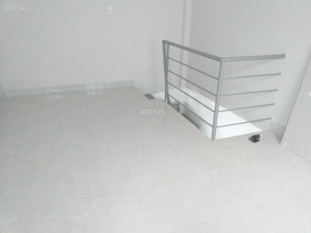 Cho thuê phòng mới xây chưa ai ở 3x4m, 1 lầu đúc số 35 đường 75, Tân Phong, giá 5tr/th  12822707