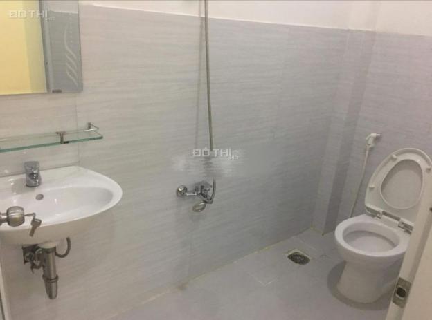 Cho thuê nhà nguyên căn 2 lầu 137m2, 4PN gần TT H. Nhà Bè cách Lotte Mart 10p giá 10tr/tháng 12908469