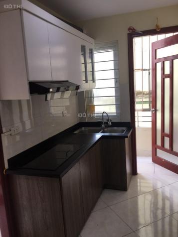 Cho thuê căn hộ chung cư tại phố Chùa Láng, Đống Đa, Hà Nội. Diện tích 54m2, 2 PN 12909578