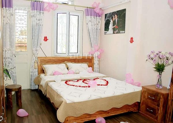 Bán nhà Vũ Tông Phan, ô tô vào nhà, kinh doanh, 40m2, chỉ 2,6 tỷ. LH: 0948296696 12910216