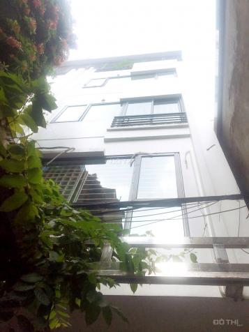 Bán nhà Nguyễn Văn Huyên 33m2, 5 tầng, thiết kế đẹp, 20m ra phố, trước nhà rộng rãi SH quay đầu 12910853