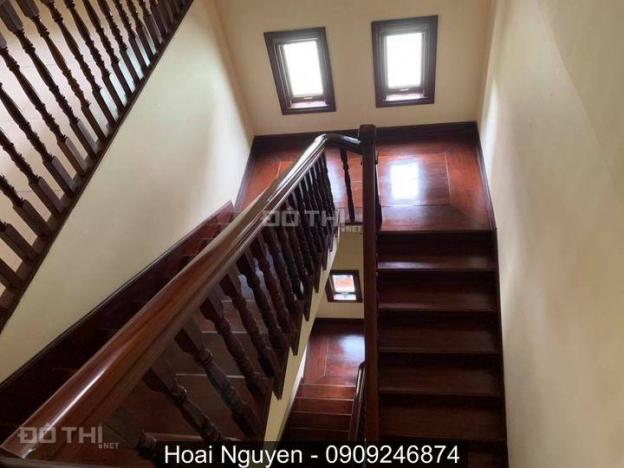 Cho thuê biệt thự hẻm 188 Nguyễn Văn Hưởng, 250m2, giá 58 tr/th. LH 0909246874 12913284