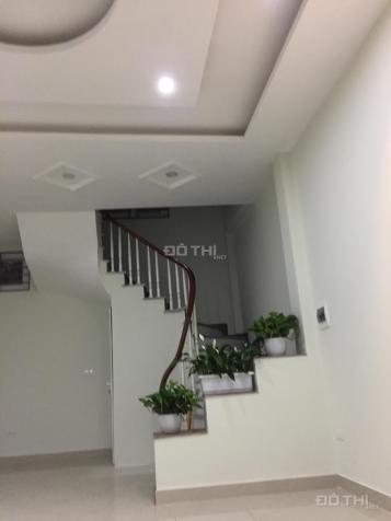 Chính chủ cần bán nhà ngõ 127 Hào Nam, dt 42m2 x 5 tầng, có sân cổng, giá 3,6 tỷ 12913610