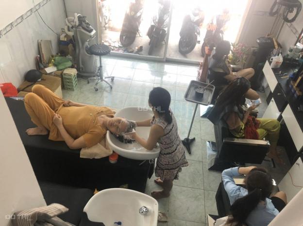 Chính chủ cần sang lại tiệm tóc thu nhập cao đầy đủ dụng cụ tại Lâm Văn Bền, Q7 12920024
