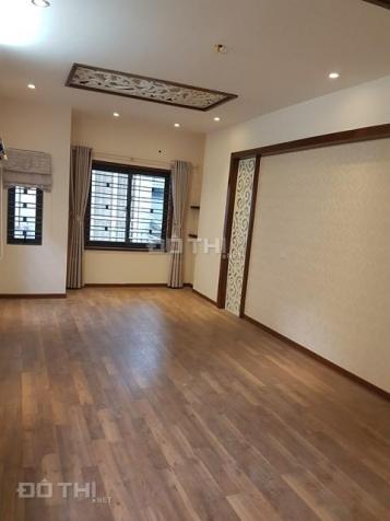 Bán nhanh nhà 32m2, 5 tầng, cạnh hồ Triều Khúc, giá chỉ 2,3 tỷ. LH 0904959168 12920197