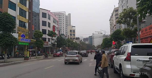 Bán gấp nhà MP Hoàng Quốc Việt, 92m2 x 5T, MT 5,5m, đường hè rộng, giá 17.5 tỷ. LH: 0988.494.856 12921167