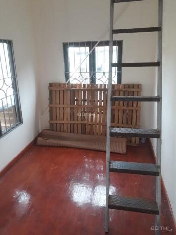 Chính chủ cần bán nhà tập thể 3 tầng, giá rẻ tại Tân Mai, Hà Nội 12925972